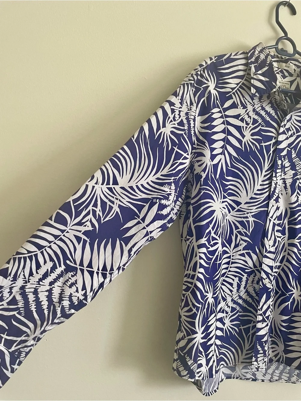 🌴 J. Crew Navy & White Tropical Leaf Button-Down Shirt 🌴